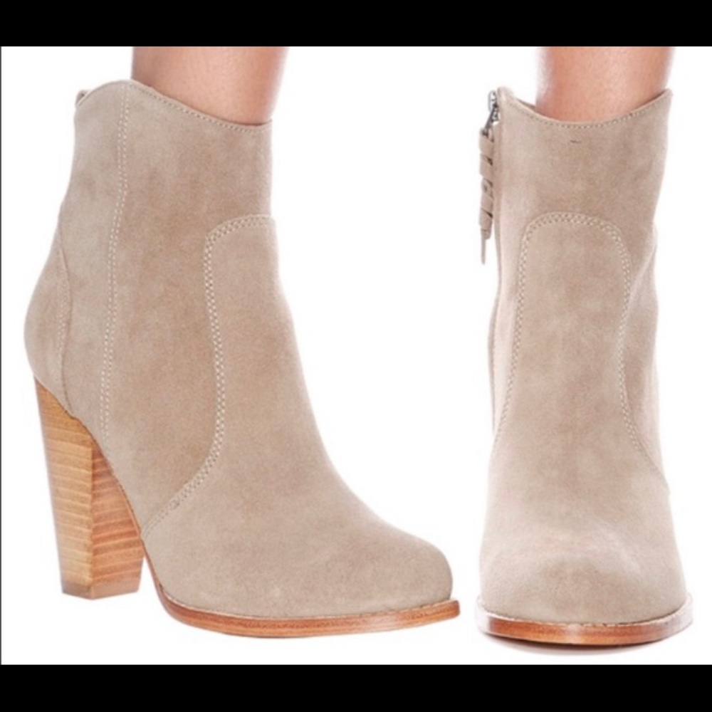❤️ flash sale! Joie suede western inspired booties